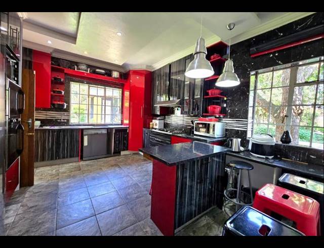 FARM FOR SALE IN WALKERVILLE CENTRAL